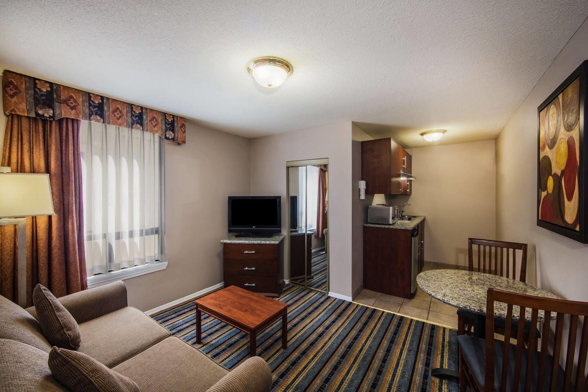 Quality Inn & Suites (Adults Only) Vancouver Luaran gambar